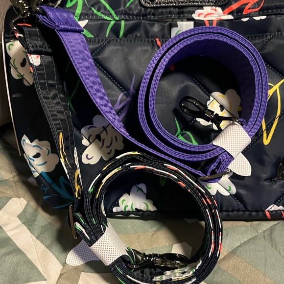 Lug, Flare 2, Bright Floral. NWT, Two straps included - Picture 6 of 7